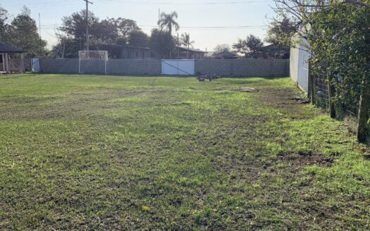 DOIS TERRENO 10x30m